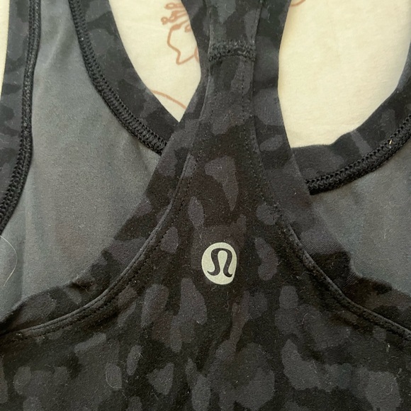 Lululemon Razorback Tank Top - Picture 3 of 4